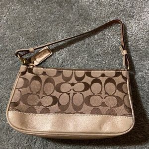 COACH wristlet/mini purse